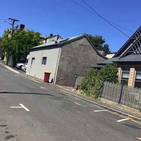 City Townhouse Walking Distance To City Launceston Bagian luar foto