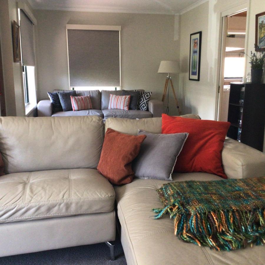 City Townhouse Walking Distance To City Launceston Bagian luar foto