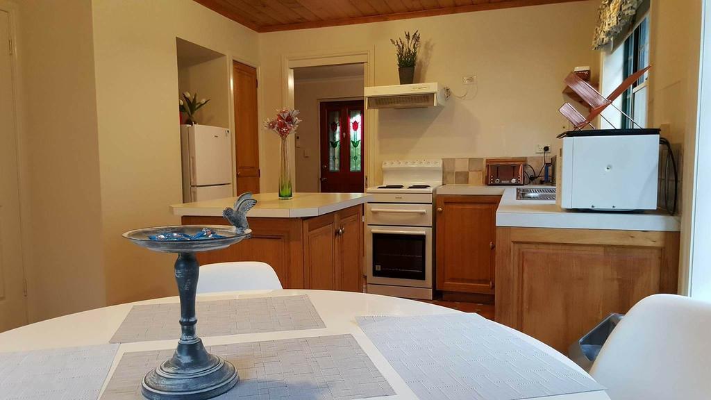 City Townhouse Walking Distance To City Launceston Bagian luar foto