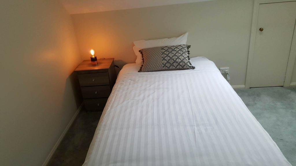 City Townhouse Walking Distance To City Launceston Bagian luar foto